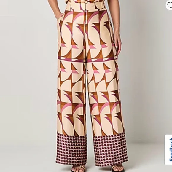 Stylish Wide-Leg Patterned Pants - Picture 3 of 3